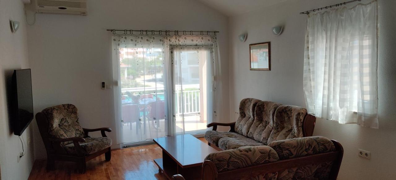 Apartment Dea Trogir Eksteriør billede